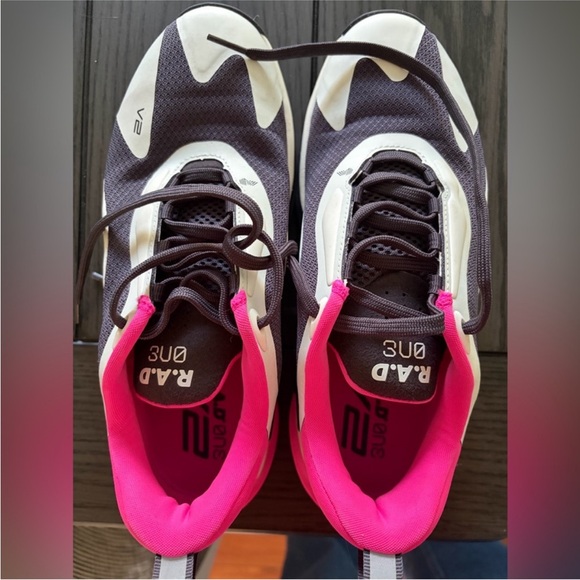 NWOT RAD V2 - Picture 2 of 5